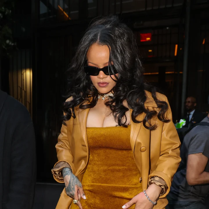 rihanna-bewijst-dat-monochroom-niet-saai-hoeft-te-zijn-397177