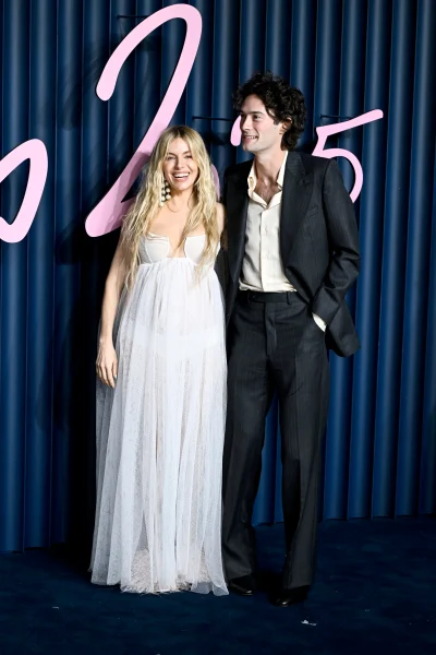 sienna-miller-en-oli-green-zijn-verloofd-396970