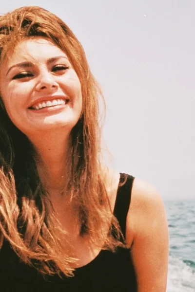 23-vintage-fotos-van-sophia-loren-als-de-ultieme-european-summer-muse-396191