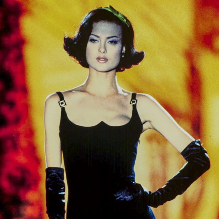 atelier-versace-maakt-na-ruim-tien-jaar-een-grande-comeback-op-de-couture-agenda-396730