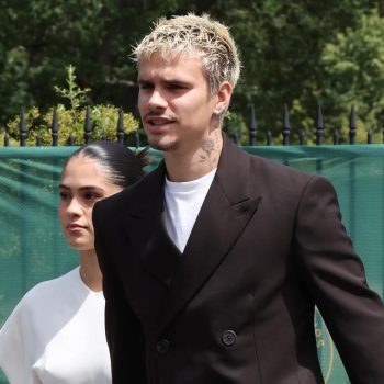 wie-wint-best-dressed-op-de-tribune-dit-zijn-de-beste-looks-van-celebs-op-wimbledon-2026-399131