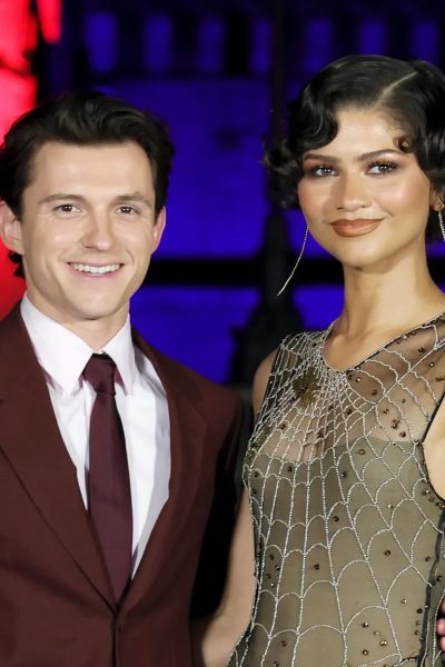 zendaya-en-tom-holland-gaan-voor-husband-wife-style-tijdens-hun-spider-man-tour-398829