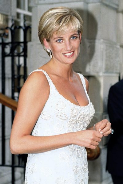 celebrity-nagelstylisten-onthullen-het-geheim-achter-prinses-dianas-perfecte-french-tip-403121