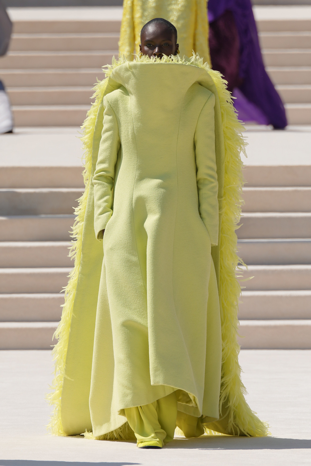 Een look van Balenciaga couture herfst/winter 2026