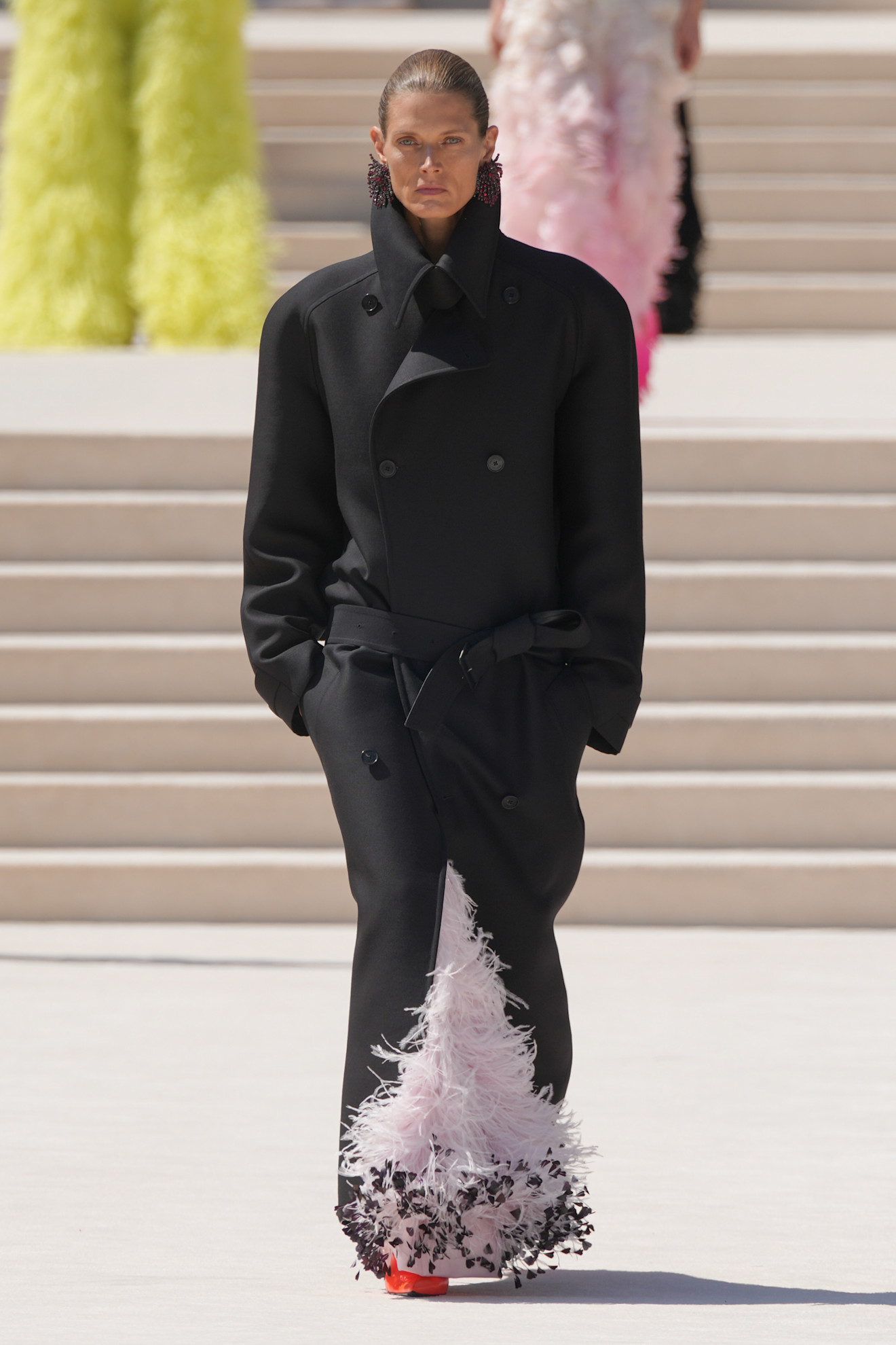 Een look van Balenciaga couture herfst/winter 2026