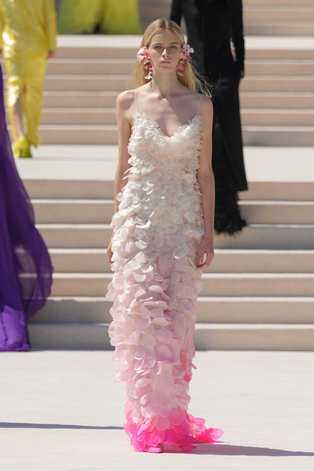 Een look van Balenciaga couture herfst/winter 2026
