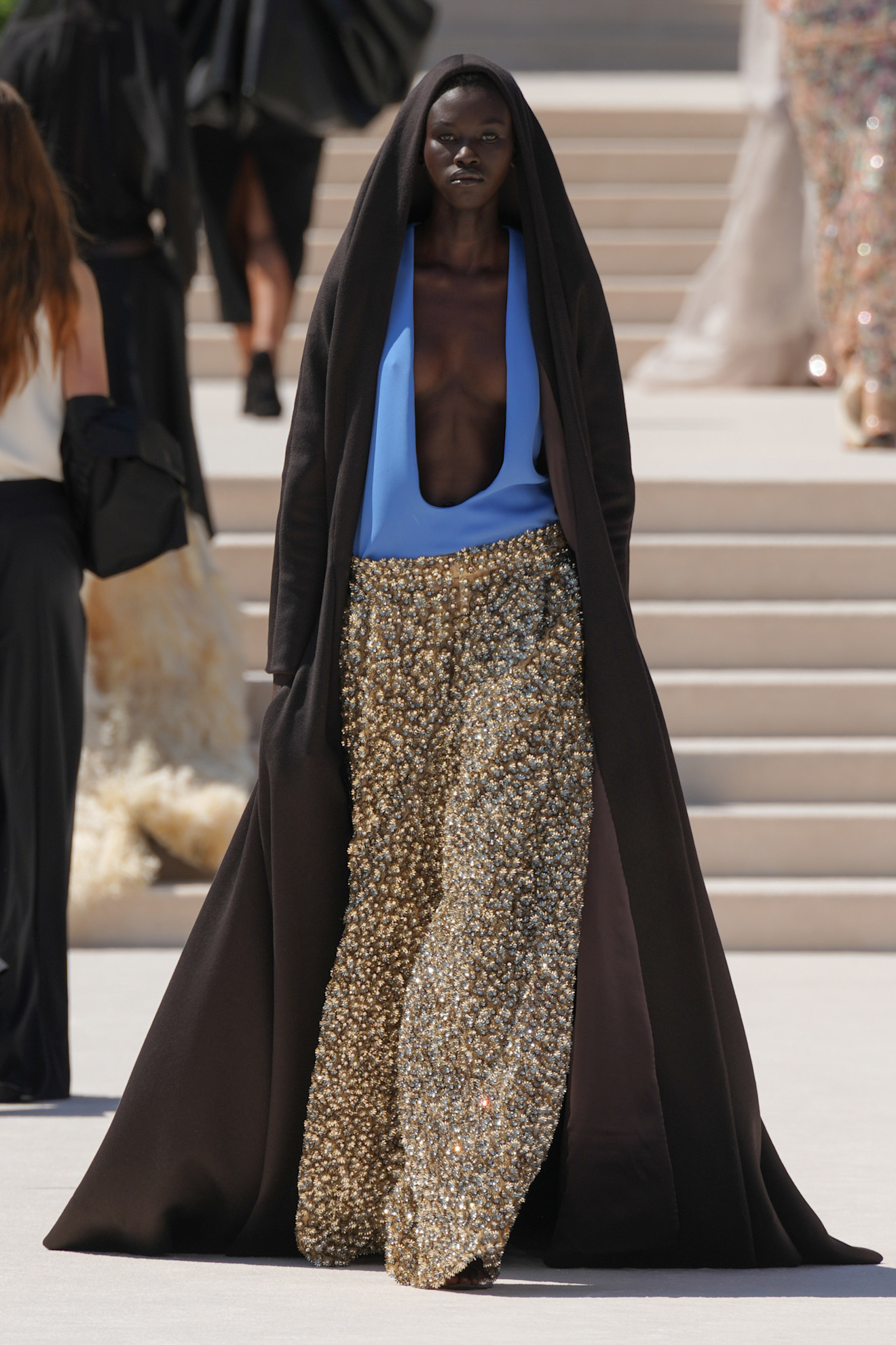 Een look van Balenciaga couture herfst/winter 2026
