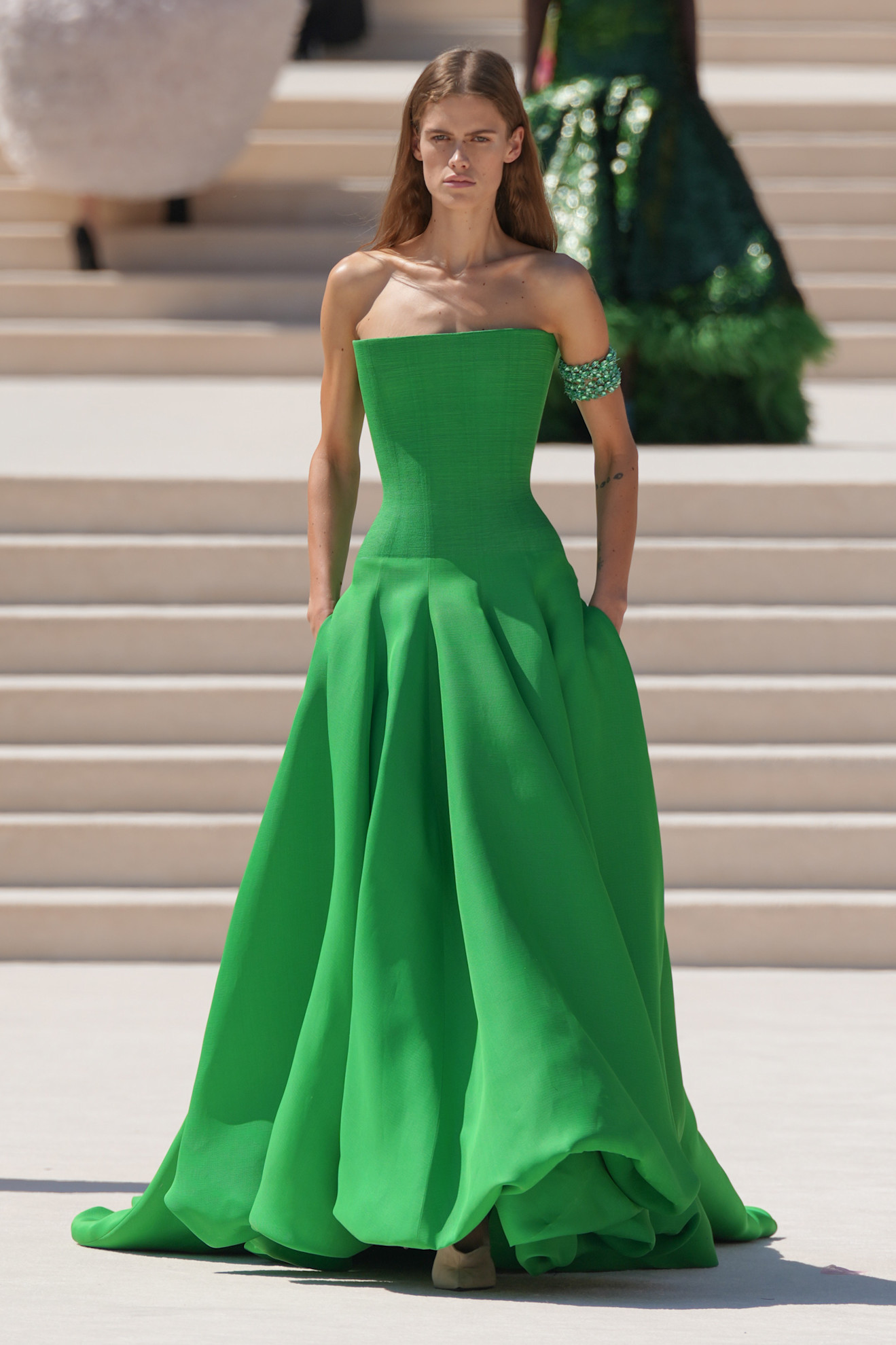 Een look van Balenciaga couture herfst/winter 2026