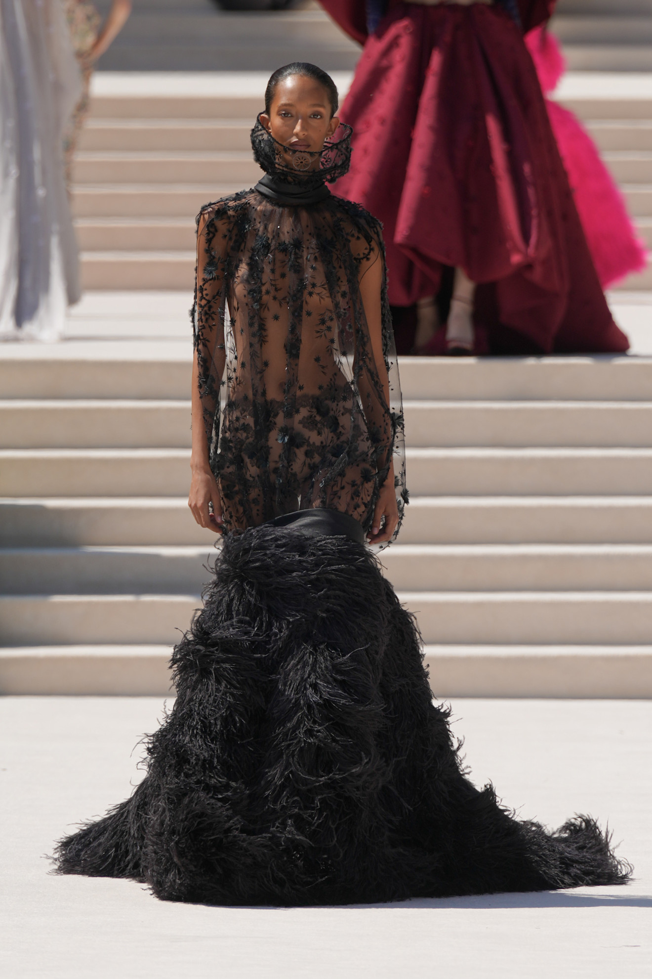 Een look van Balenciaga couture herfst/winter 2026