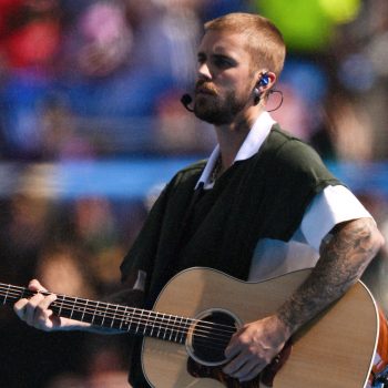 justin-bieber-raakt-iedereen-recht-in-de-feels-tijdens-de-wk-finale-van-2026-dit-keer-met-shirt-401213