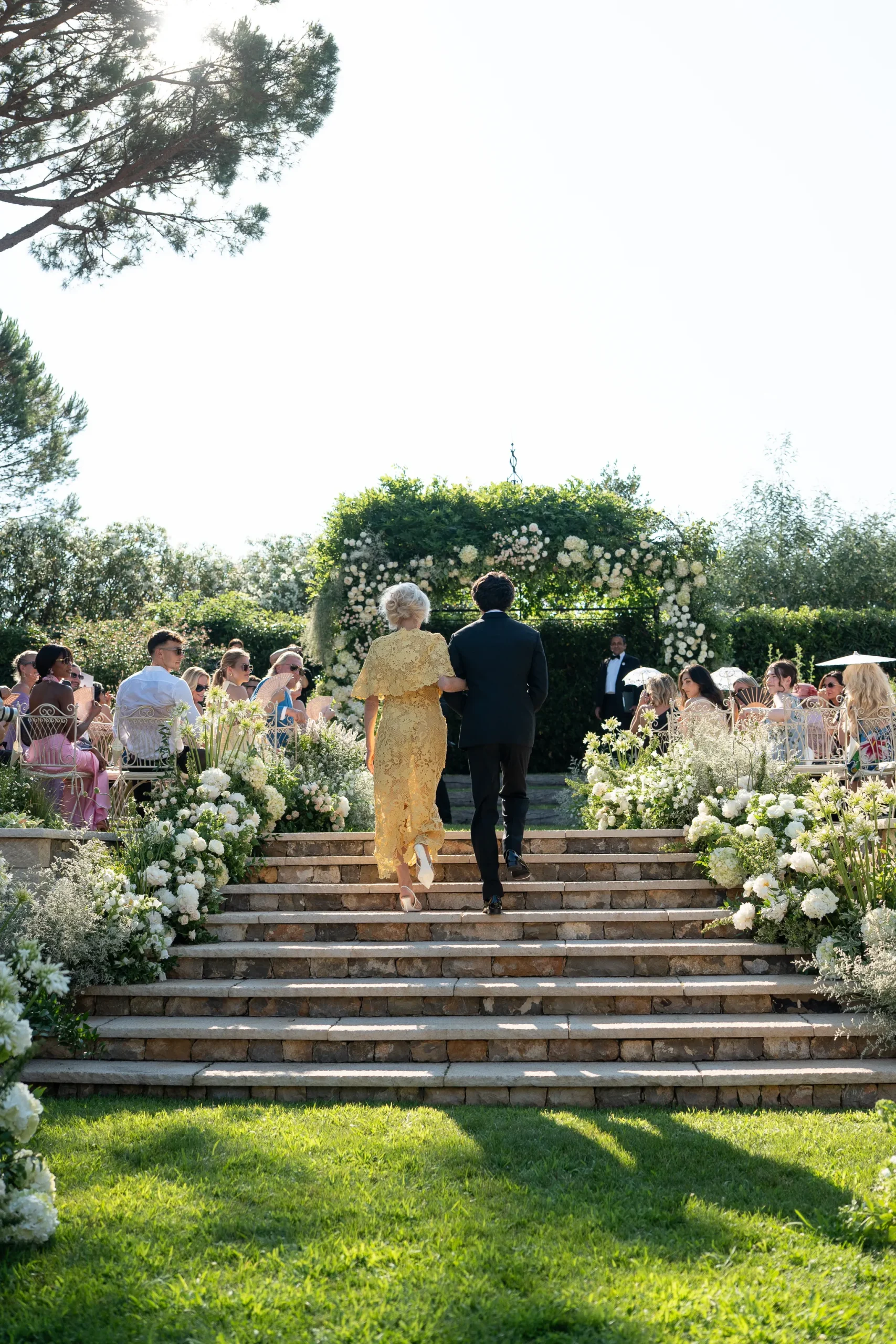 Beeld van de bruiloft van Dylan Jagger Lee en Paula Bruss