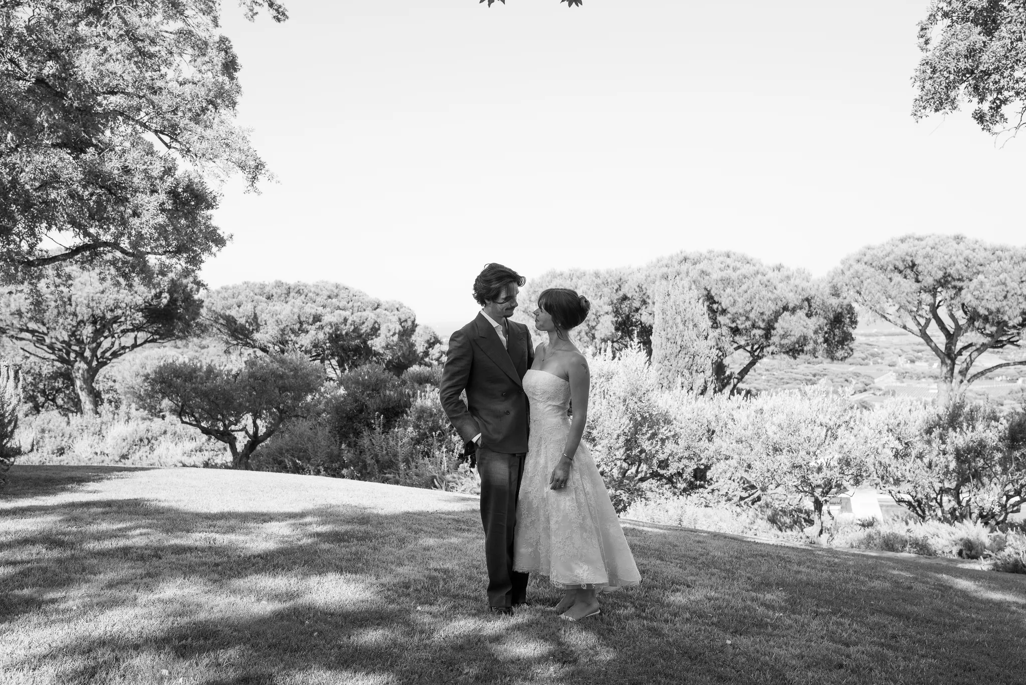 Beeld van de bruiloft van Dylan Jagger Lee en Paula Bruss
