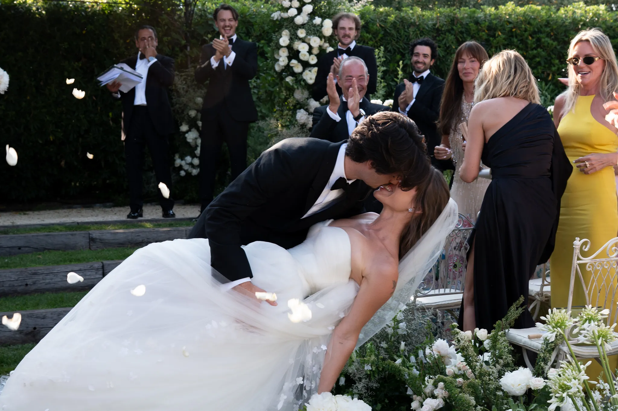 Beeld van de bruiloft van Dylan Jagger Lee en Paula Bruss