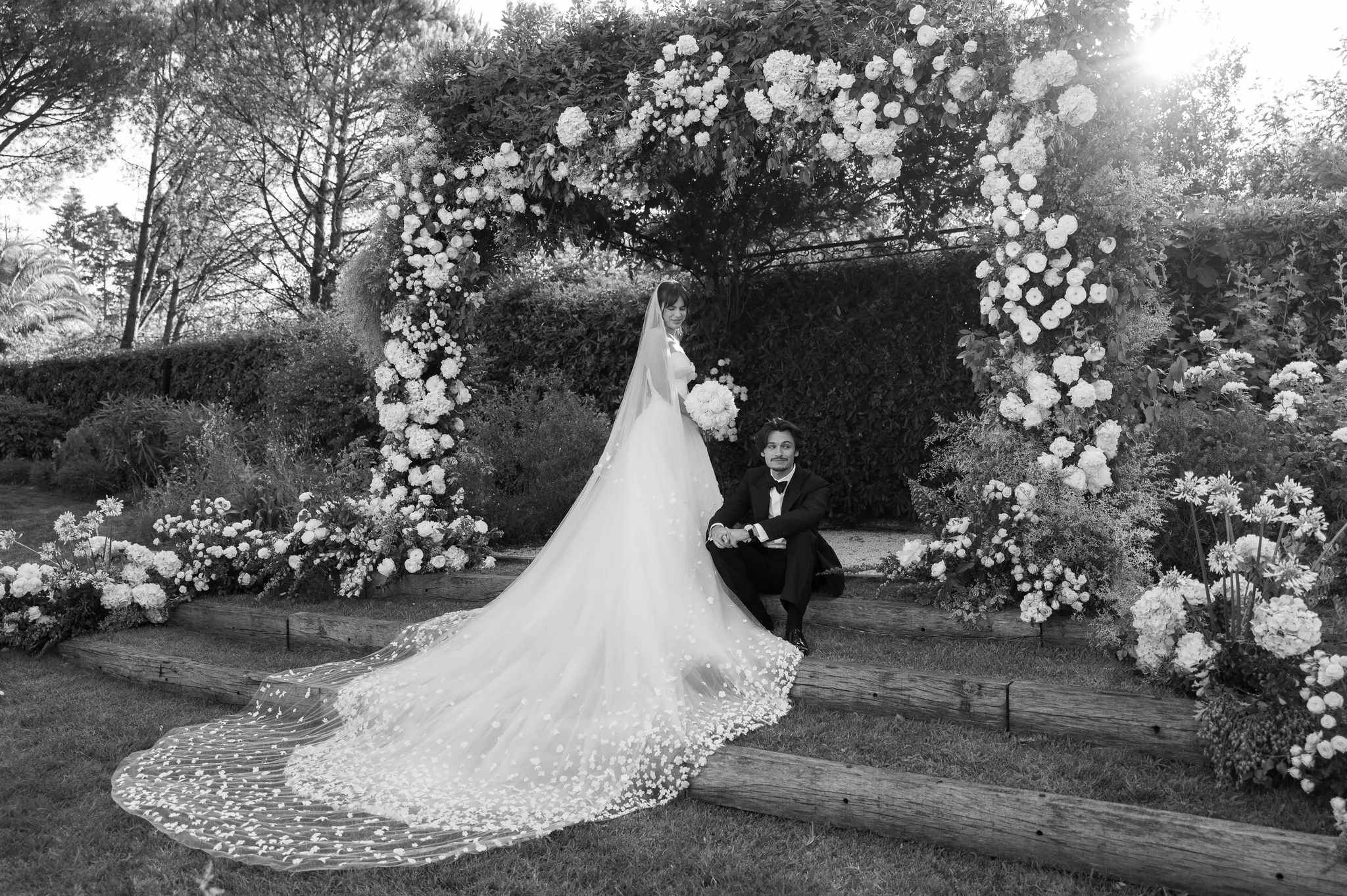 Beeld van de bruiloft van Dylan Jagger Lee en Paula Bruss