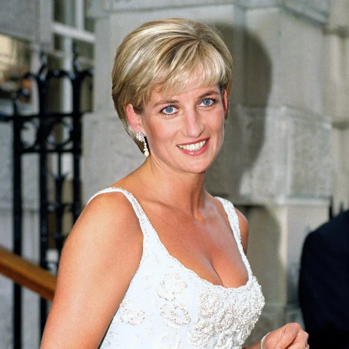 celebrity-nagelstylisten-onthullen-het-geheim-achter-prinses-dianas-perfecte-french-tip-402368