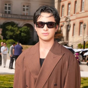 alle-well-dressed-a-listers-die-front-row-zitten-bij-de-coutureshows-in-parijs-399995