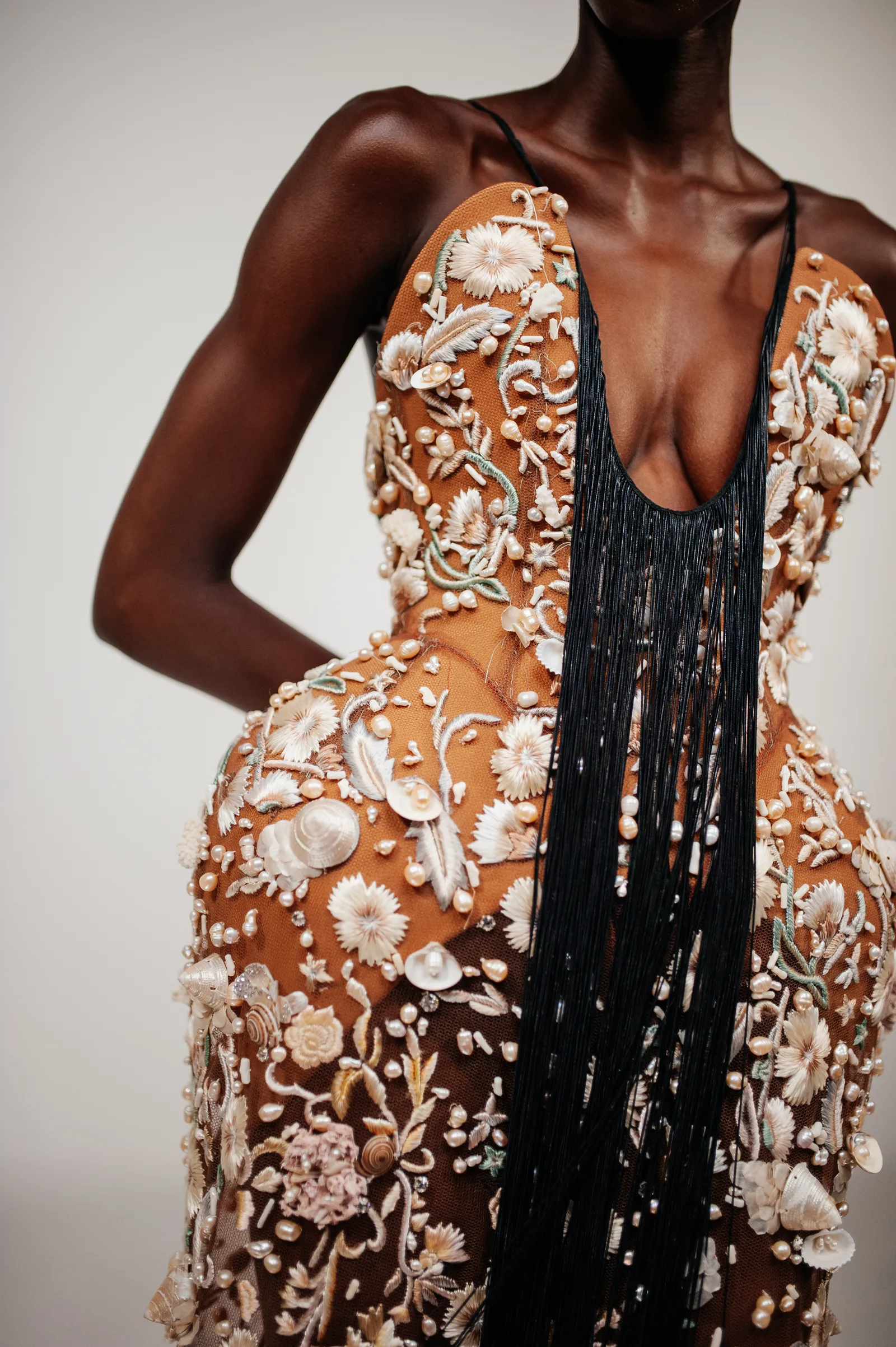 Behind the scenes bij Schiaparelli couture