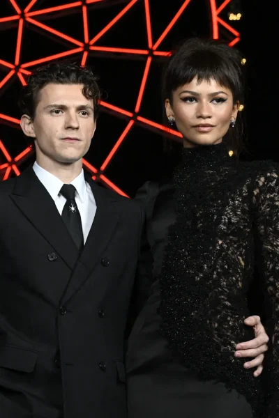 surprise-na-the-odyssey-zijn-zendaya-en-tom-holland-back-voor-hun-spider-man-tour-401471
