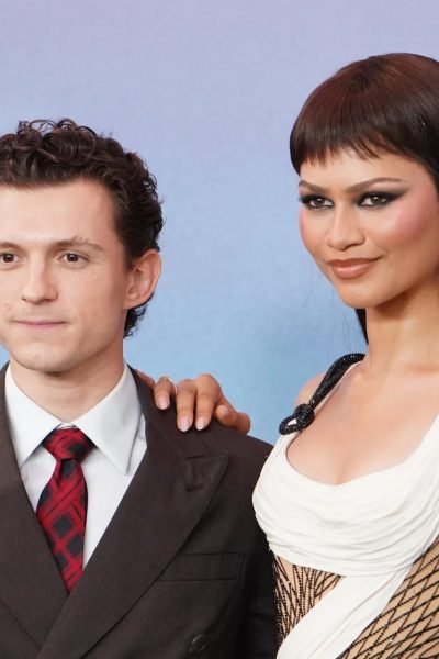 zendaya-en-tom-holland-gaan-voor-husband-wife-style-tijdens-hun-spider-man-tour-402259