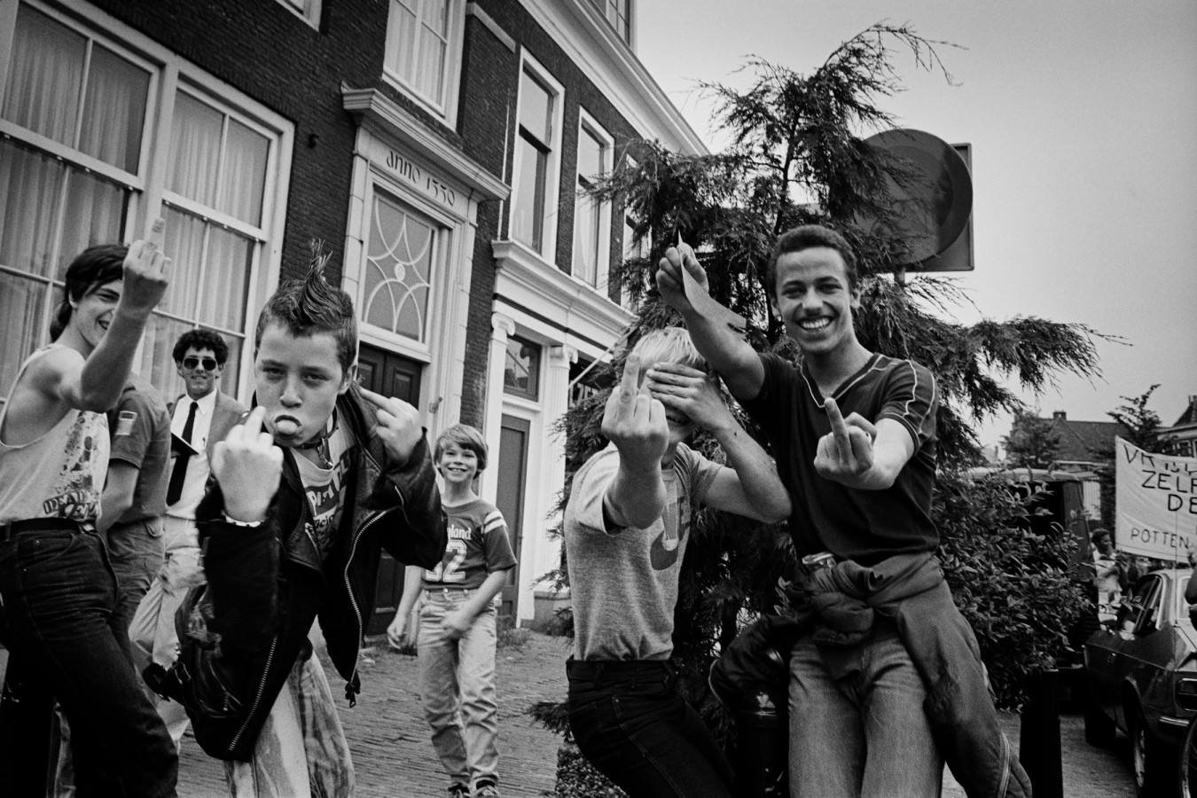 De queer community captured by Erwin Olaf: Protest op Roze Zaterdag in Leiden, 1983.