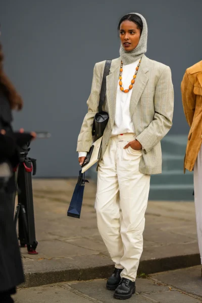 did-someone-say-fall-niet-sneakers-maar-deze-klassiekers-worden-de-go-to-shoes-dit-najaar-404376
