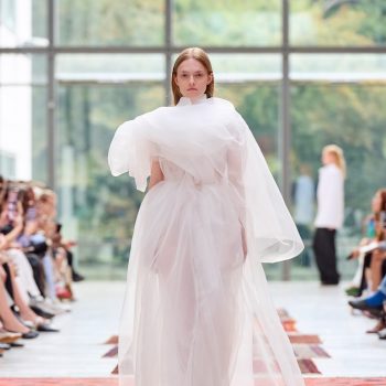 waarom-iedereen-het-heeft-over-deze-georgische-ontwerper-tijdens-copenhagen-fashion-week-402952