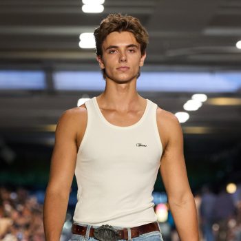 maak-kennis-met-jayden-james-de-jongste-zoon-van-britney-spears-die-vanaf-nu-coverster-op-zijn-cv-mag-zetten-405325