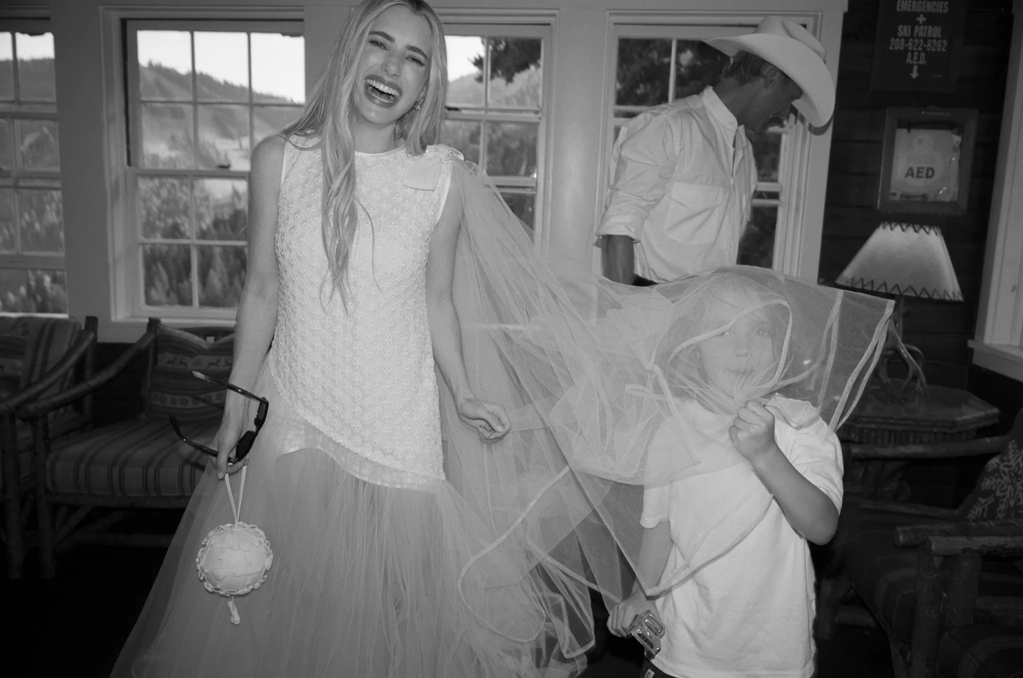 De bruiloft van Emma Roberts en Cody John