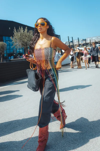 its-a-fringe-frenzy-we-hebben-de-grootste-streetstyletrend-van-copenhagen-fashion-week-al-gespot-402912