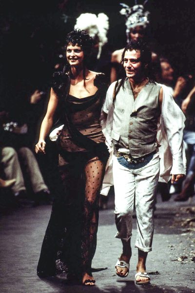 de-tentoonstelling-van-john-galliano-in-het-met-is-gecanceld-405564