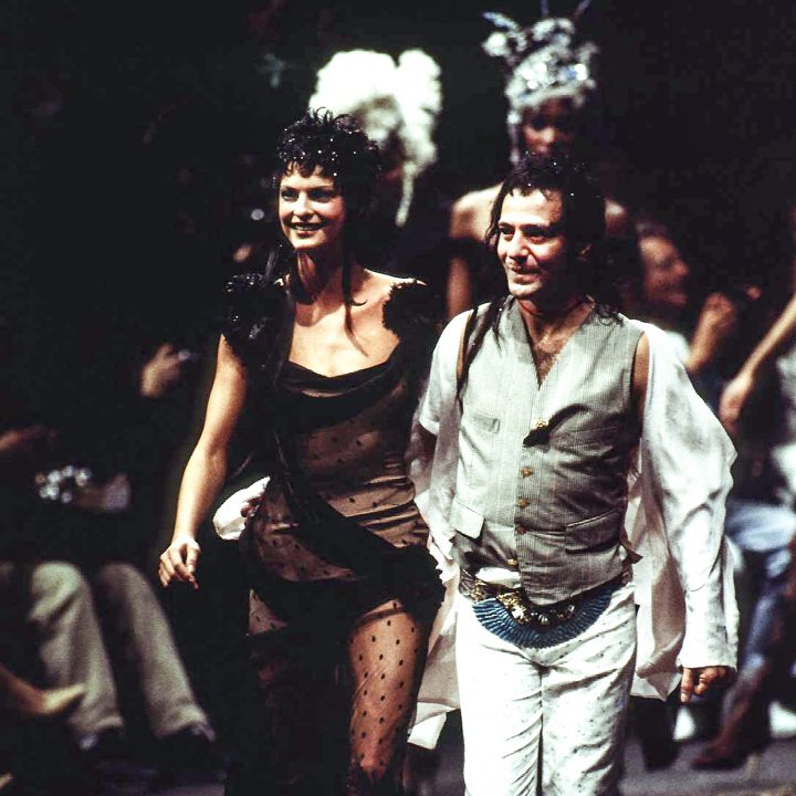 de-tentoonstelling-van-john-galliano-in-het-met-is-gecanceld-405564