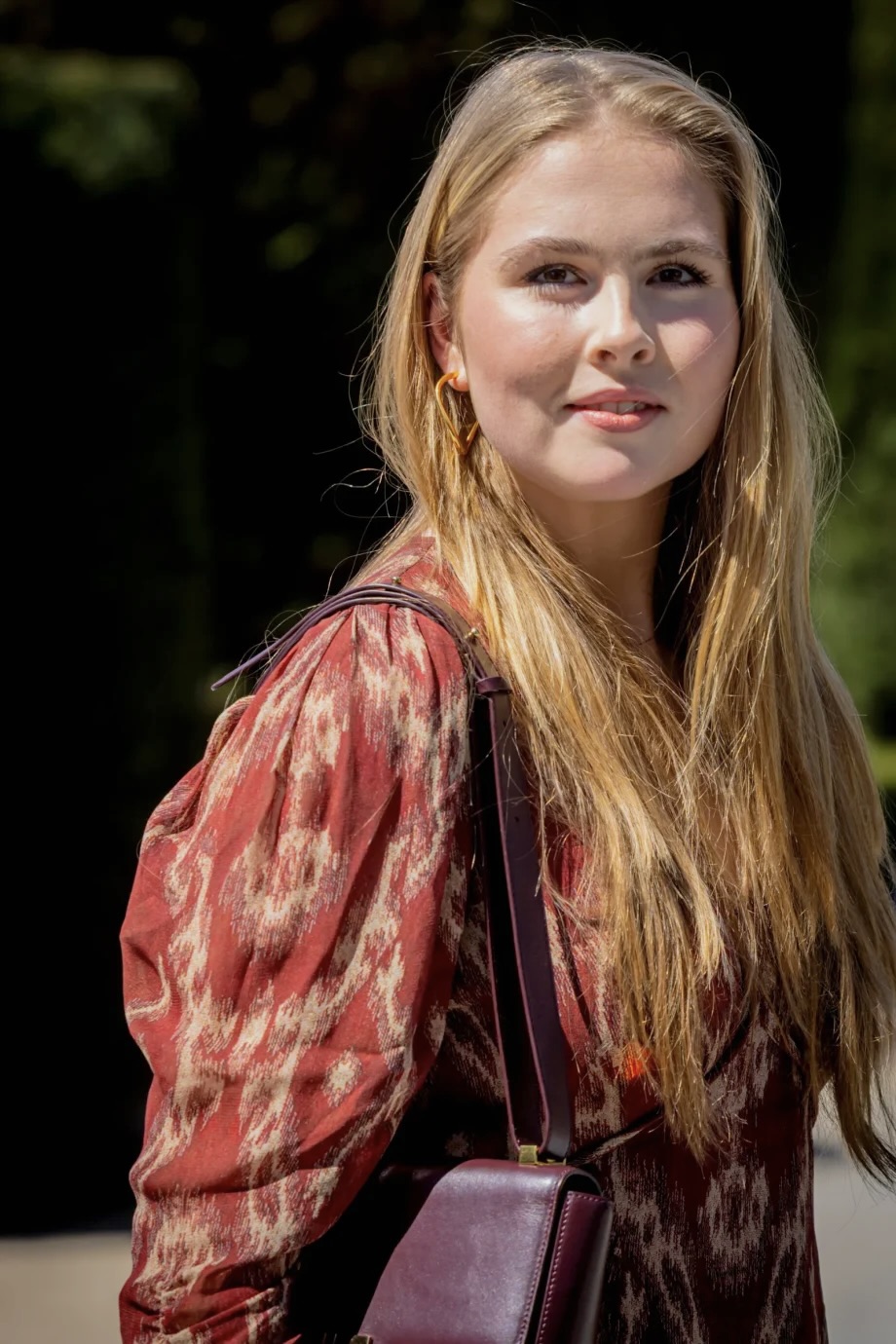 Prinses Amalia in een boho-jurk
