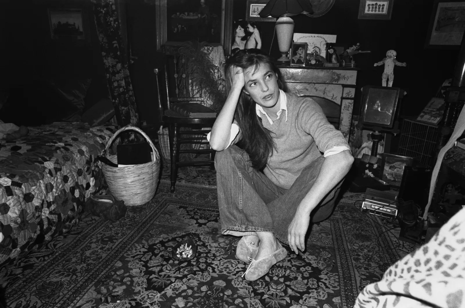 Jane Birkin op tapijt