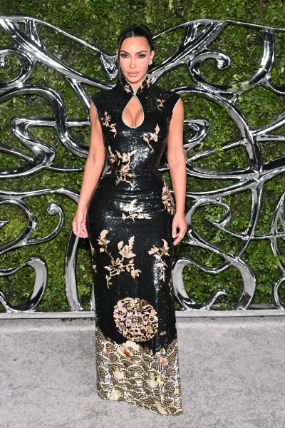kim-kardashian-en-lewis-hamilton-zijn-chic-verliefd-en-helemaal-in-sync-408304