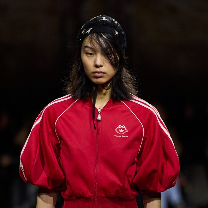 parels-en-strikken-op-je-sneakers-van-simone-rocha-x-adidas-en-meer-coole-shoe-collabs-voor-het-najaar-406433