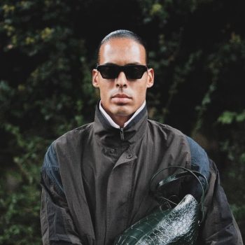 virgil-van-dijk-luidt-een-nieuwe-oranje-era-in-met-leather-pants-en-een-xl-chanel-tas-408690