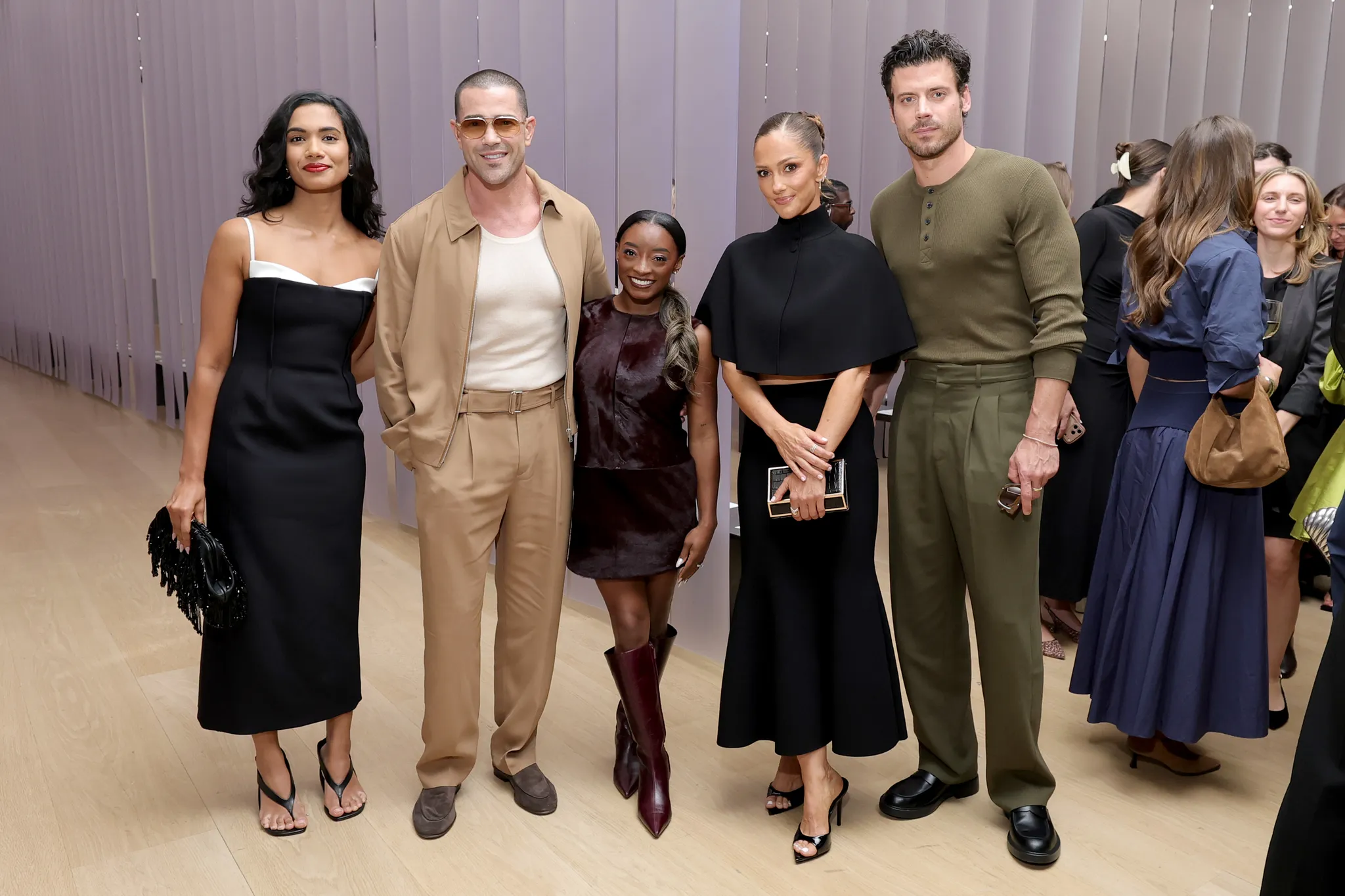 Supriya Ganesh, Jesse Metcalfe, Simone Biles, Minka Kelly, en François Arnaud bij Simkhai