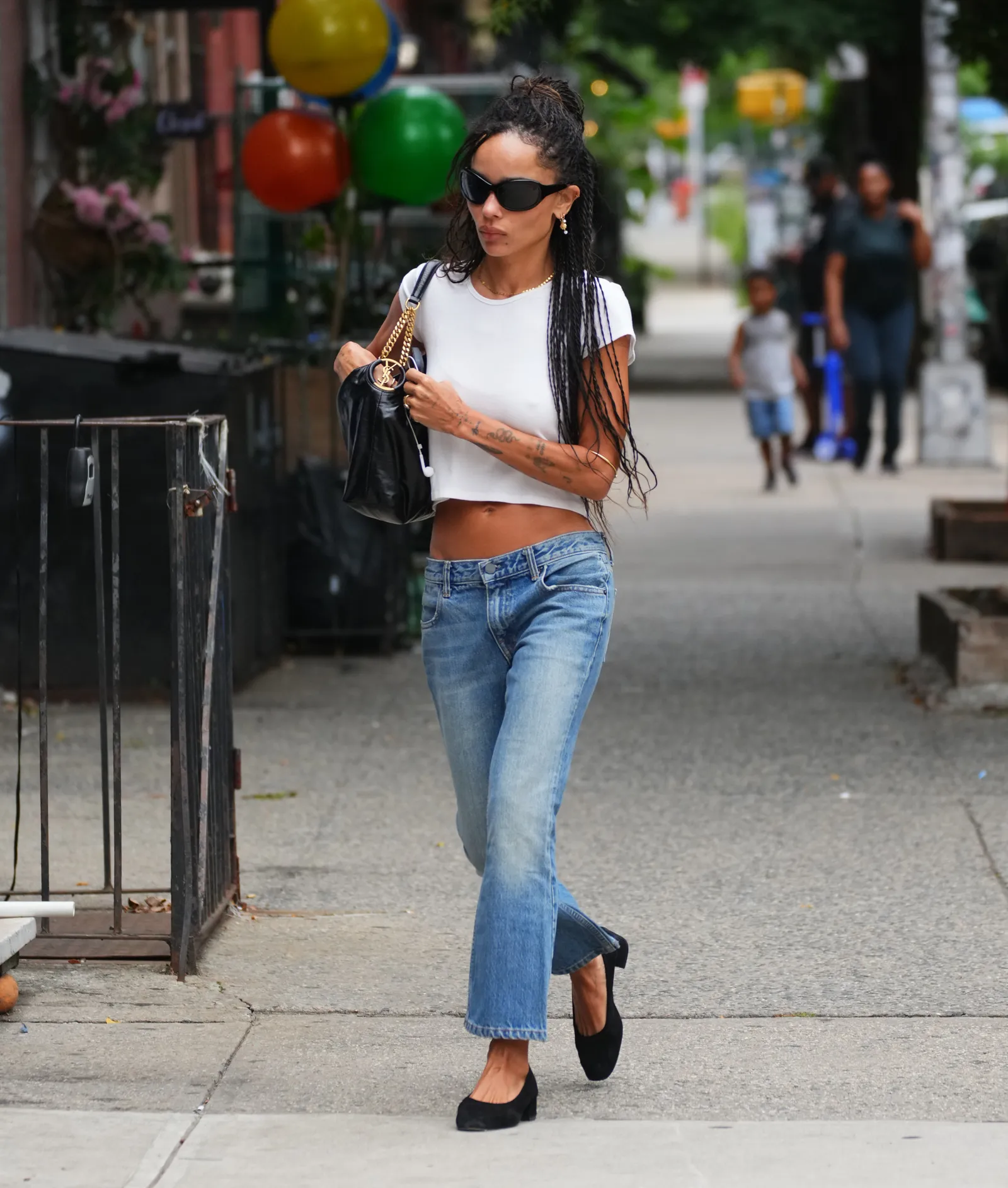 Zoë Kravitz in één van haar herfstlooks