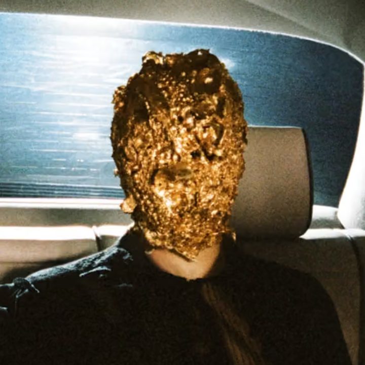 deze-nieuwe-fashion-film-van-maison-margiela-is-niet-voor-gevoelige-kijkers-406931