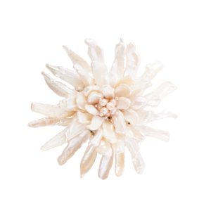 Bloemenbroche van Jennifer Behr