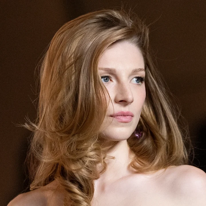 heeft-effortless-haar-zijn-sexappeal-verloren-dit-kapsel-uit-hollywoods-golden-age-is-terug-411775