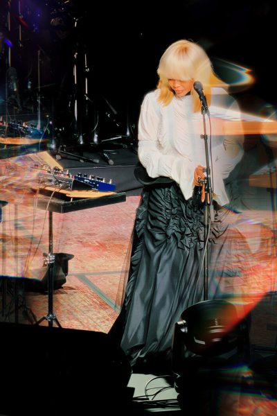 erykah-badu-draagt-look-van-nederlands-designtalent-tijdens-haar-intimate-performance-in-amsterdam-411281