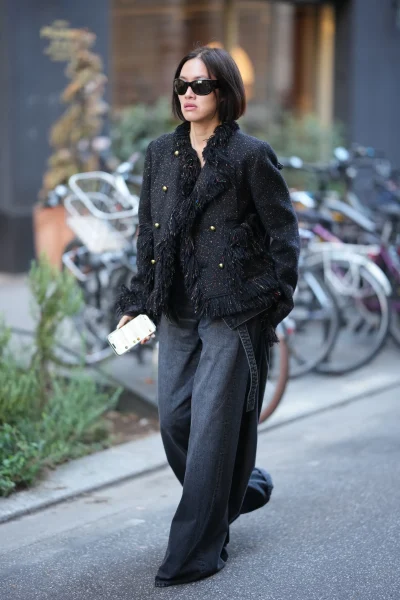 zo-draag-je-het-boucle-tweedjasje-nu-een-styling-trick-maakt-het-verschil-411923