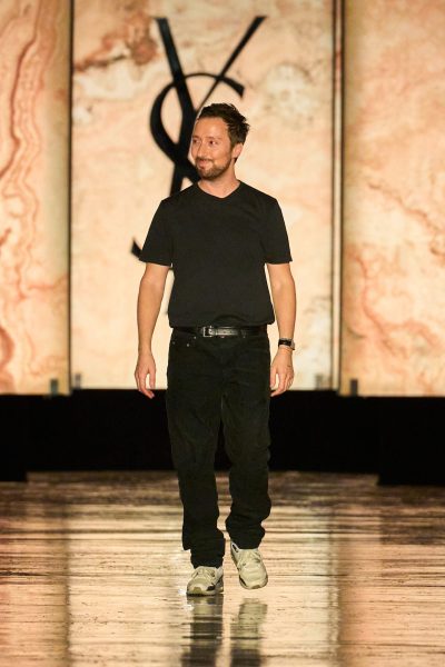 its-official-anthony-vaccarello-vertrekt-na-tien-jaar-bij-saint-laurent-410717