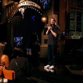 ik-ben-zo-klaar-met-comediens-die-tired-old-misogynie-spuien-en-het-dan-comedy-noemen-410982